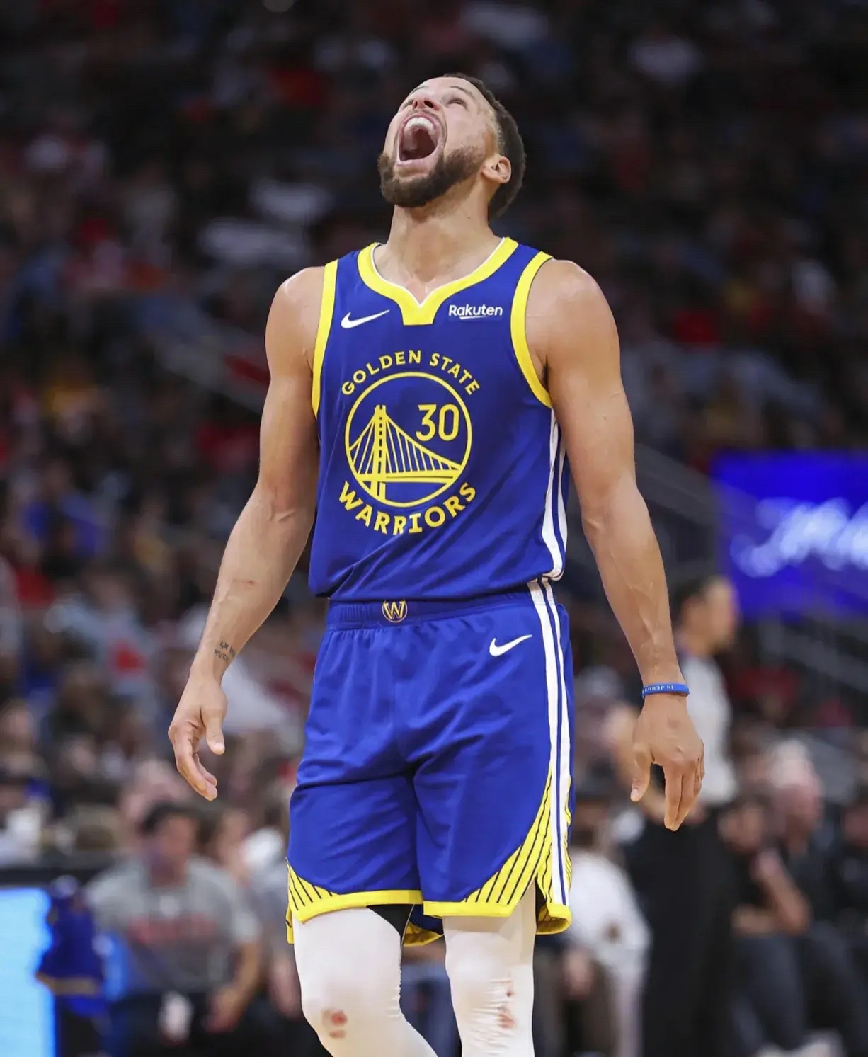 九游娱乐APP下载 曼联观众热烈欢呼！，莎拉波娃迎来五赛季出色发挥再创辉煌时刻